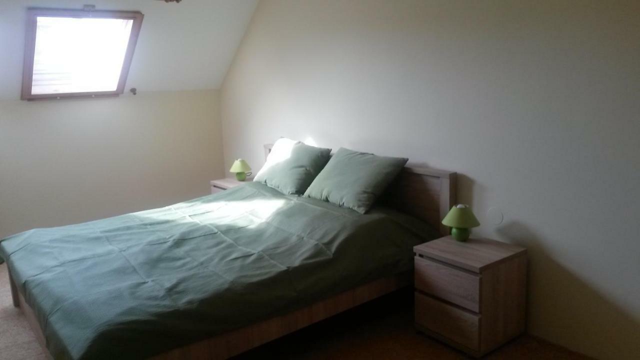Hold-On Apartman Gyula Exterior photo